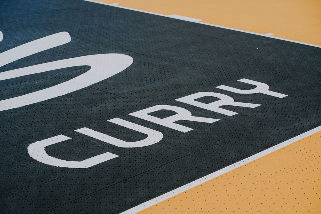 Curry Brand x Charity Bounce, Curry Brand x Charity Bounce Basketball Court