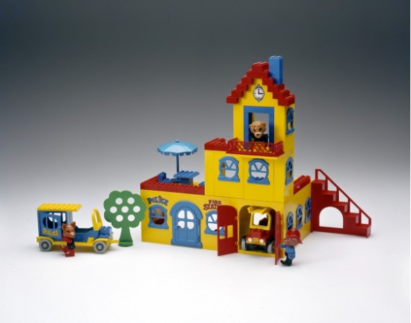 LEGO Celebrating 90 Years of Play! - The Kickz Stand