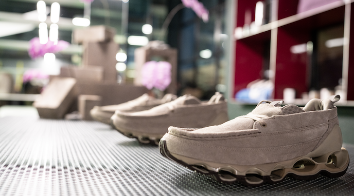 MIZUNO WAVE PROPHECY MOC, Mizuno Wave Prophecy Moc &#8211; Up There Store Launch