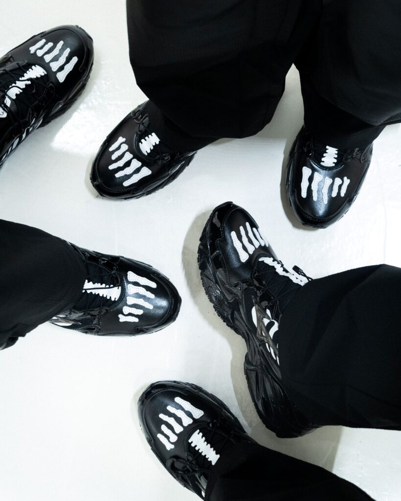 SBTG x Mizuno Wave, SBTG x Mizuno Wave Rider 10 “Bones”