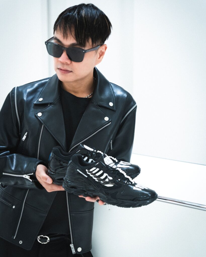 SBTG x Mizuno Wave, SBTG x Mizuno Wave Rider 10 “Bones”