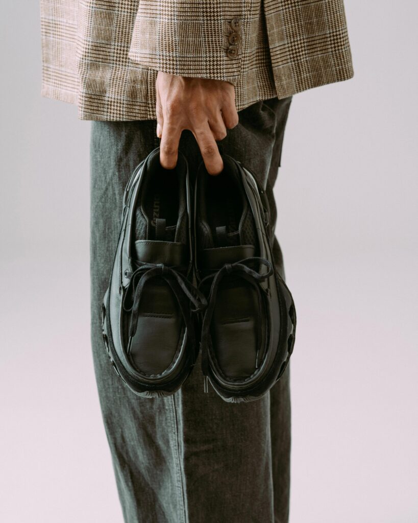 Mizuno Wave Prophecy Moc, Mizuno Wave Prophecy Moc &ndash; All Black Returns