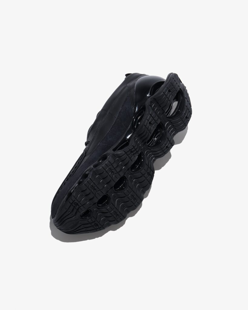 Mizuno Wave Prophecy Moc, Mizuno Wave Prophecy Moc &ndash; All Black Returns