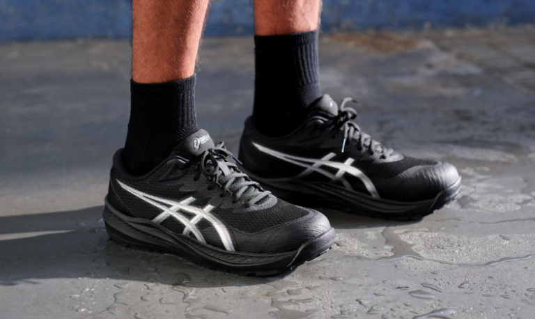 ASICS CP220 HS “On the Move”