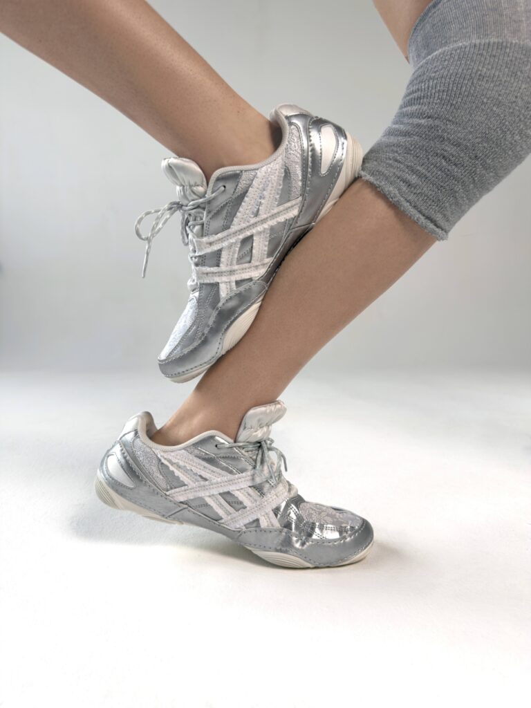 ASICS and EMPTY BEHAVIOR HYPERSYNC™, ASICS and EMPTY BEHAVIOR HYPERSYNC™