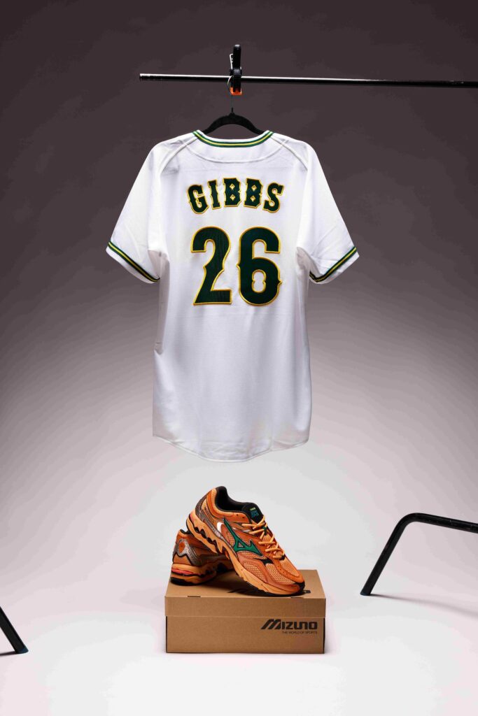 Freddie Gibbs x Mizuno, Freddie Gibbs x Mizuno Custom Wave MG4 LS Raffle