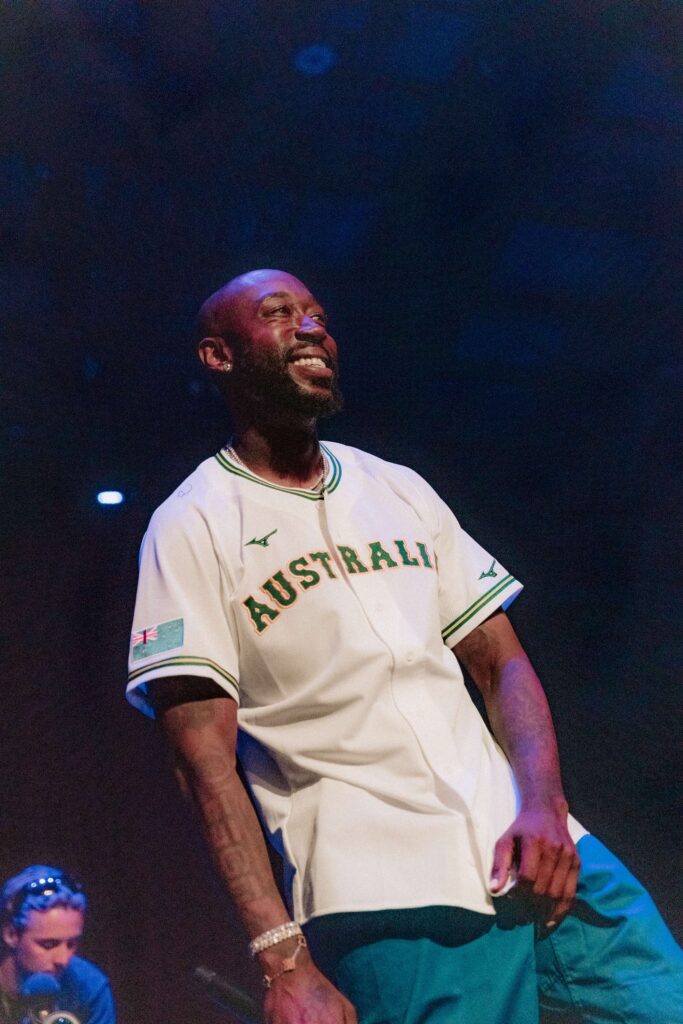 Freddie Gibbs x Mizuno, Freddie Gibbs x Mizuno Custom Wave MG4 LS Raffle